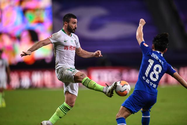 班凯罗31+14萨格斯24分 魔术大胜骑士追至1-2