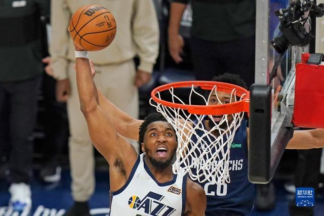 赵继伟13+7辽宁险胜天津 浙江6人上双胜上海